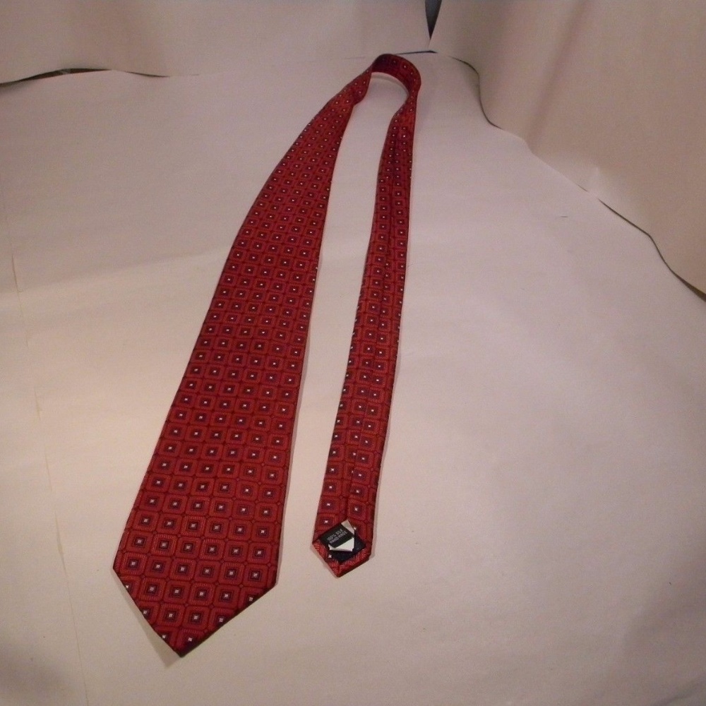 DONA 100% Silk Hand Made Tie - NWT